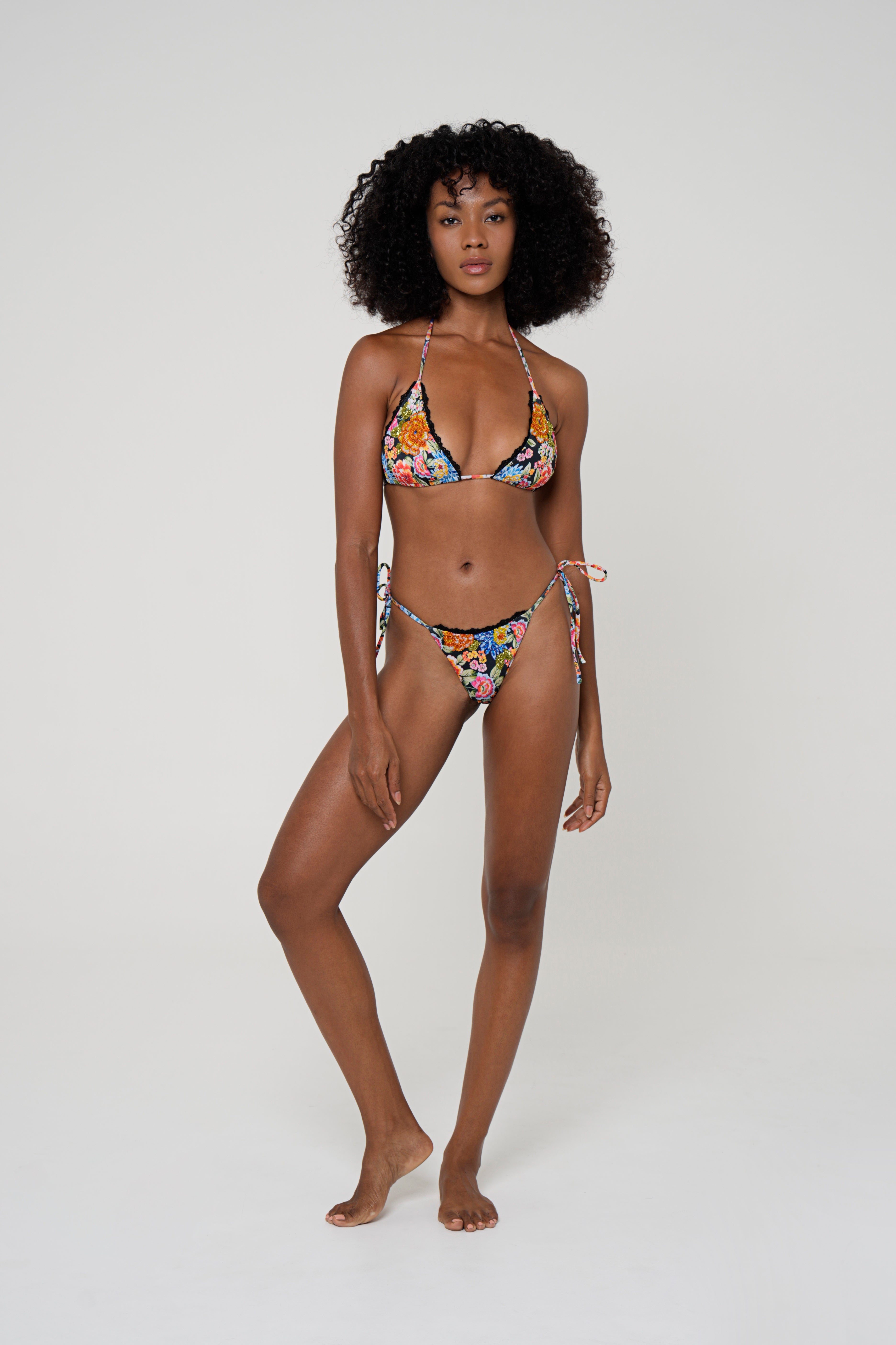 Rozalia Triangle Top - Eden Noir